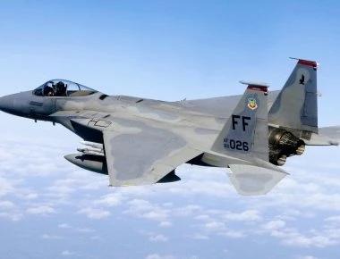 Αμερικανικό μαχητικό F-15 συνετρίβη στα ανοιχτά της Ιαπωνίας- Πρόλαβε να εκτοξευθεί ο πιλότος